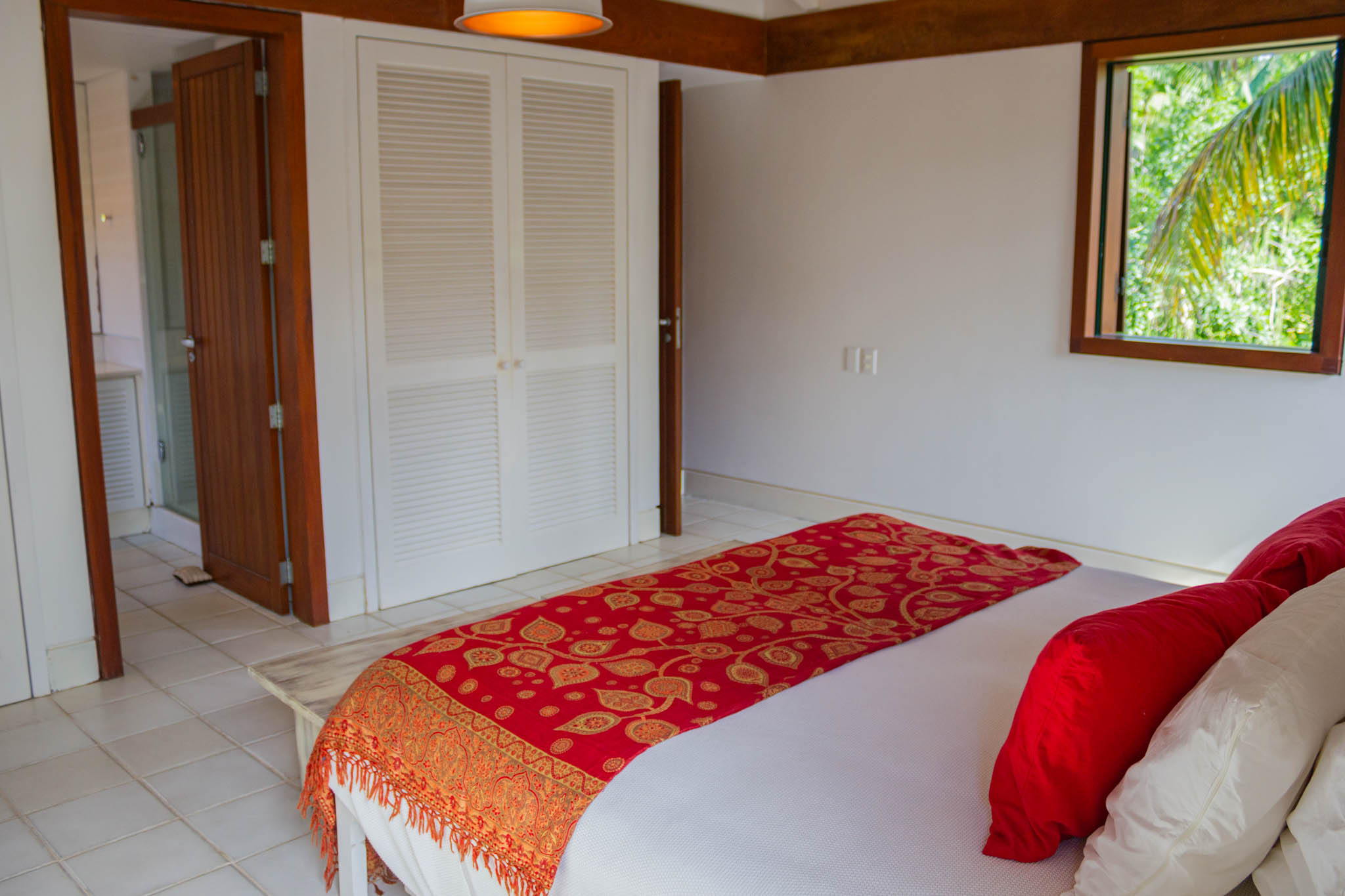 27. Suite 2, piso superior
