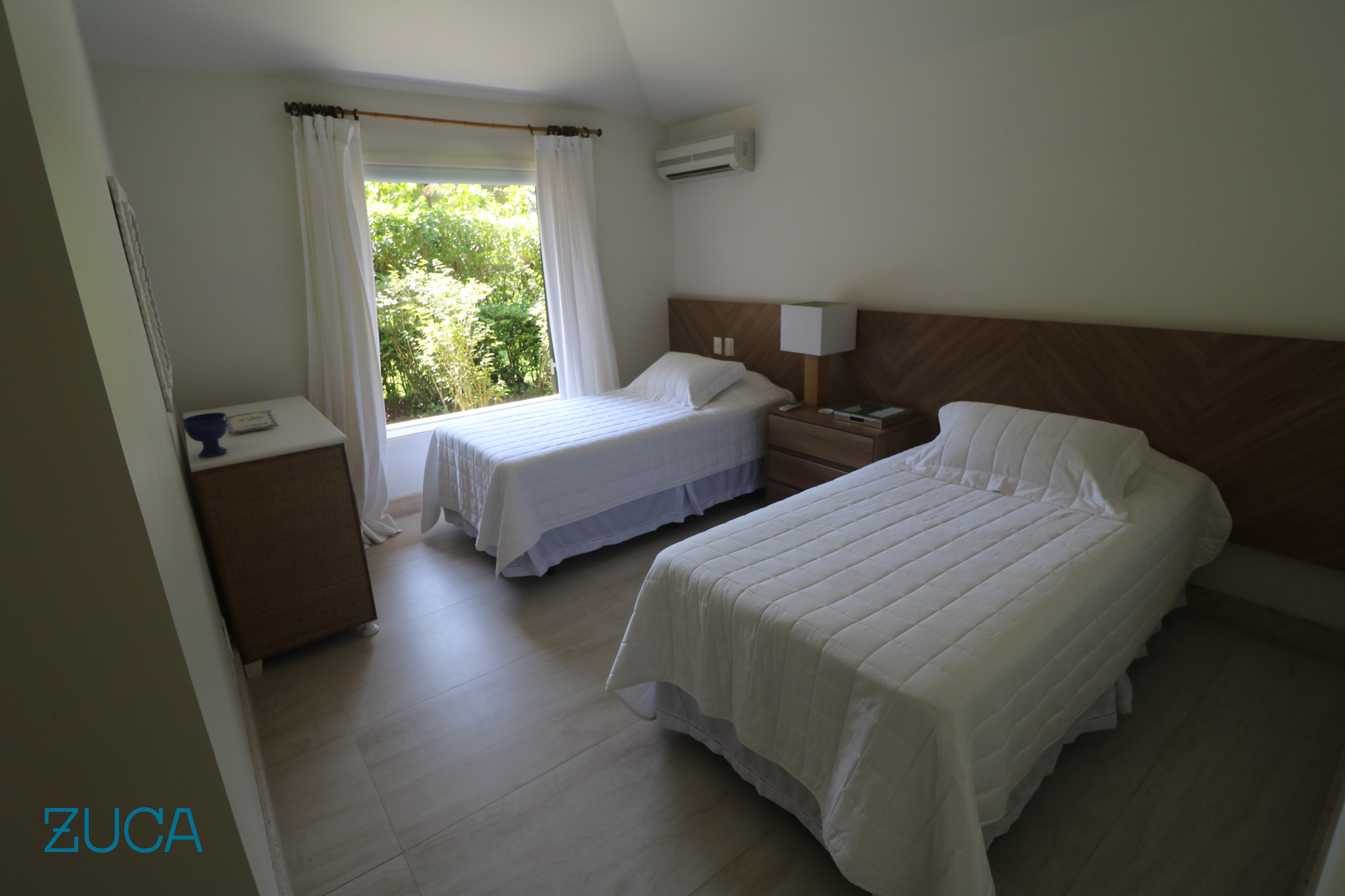 27:42 Suite 3
