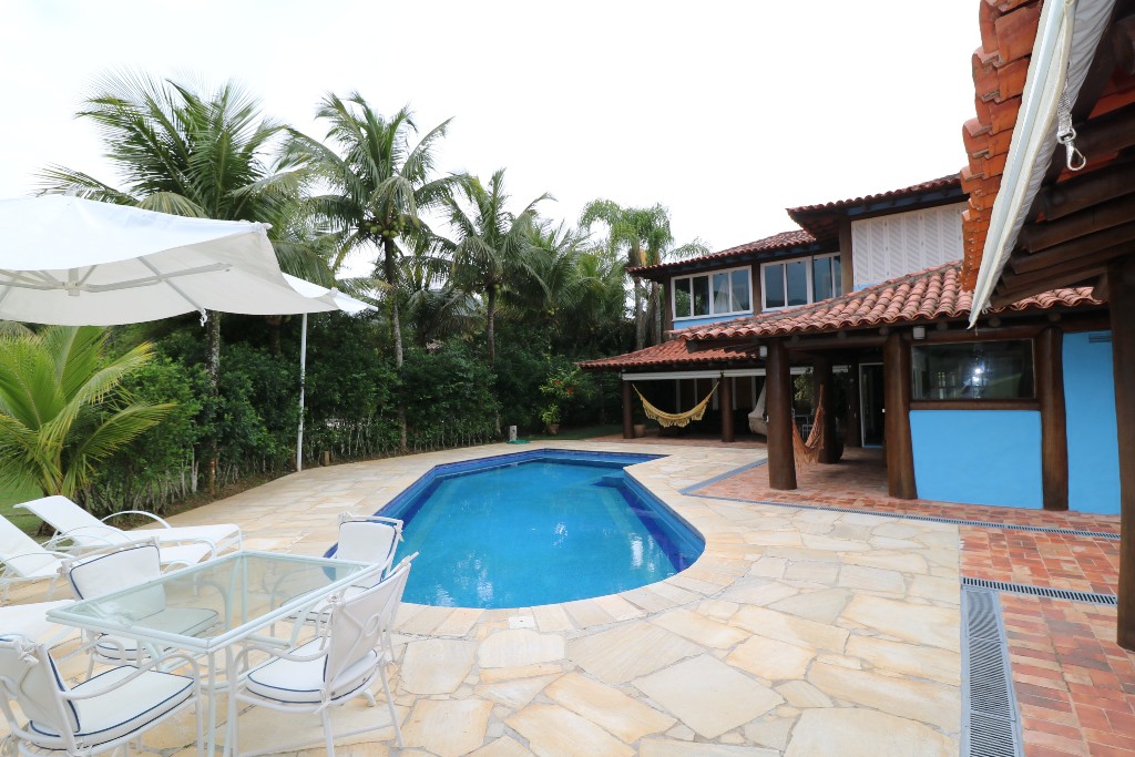 Cópia de Piscina e terraco