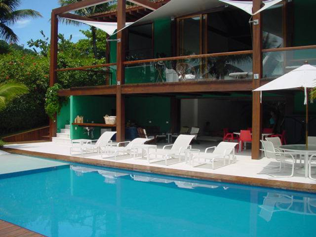 Cópia de Terraço superior e piscina