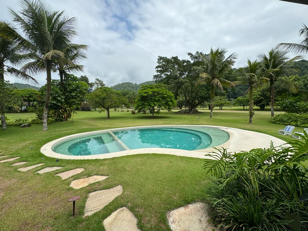 Cópia de piscina - vista golfe