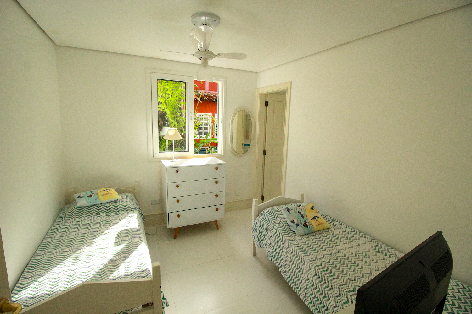 Cópia de quarto funcionários-2