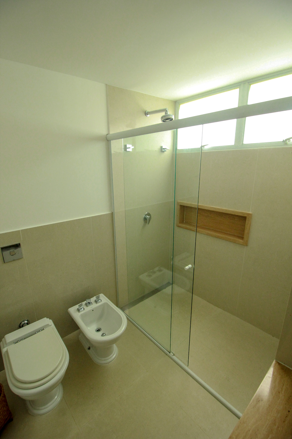 Cópia de suíte 1_banheiro 1 (piso inferior)-2