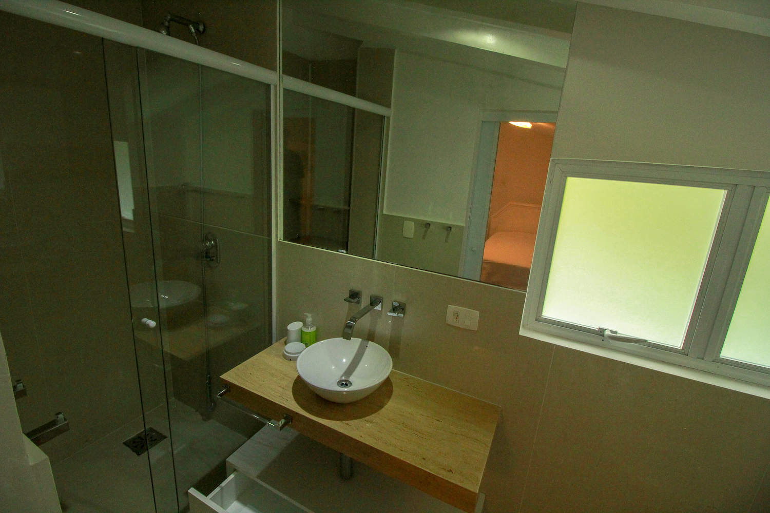 Cópia de suíte 2_ banheiro 1 (piso superior)-2