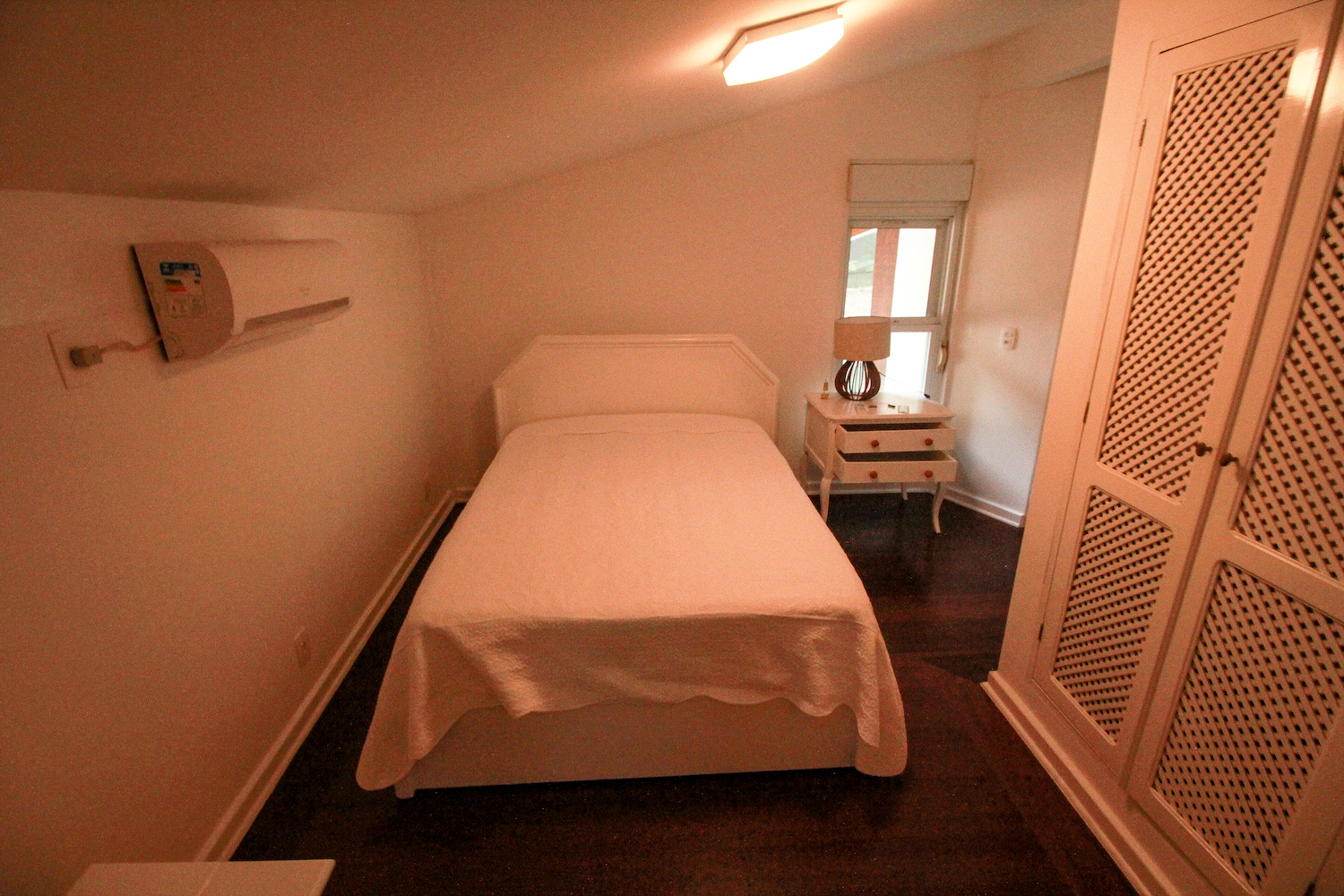 Cópia de suíte 2_2 (piso superior)-2